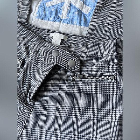 H&M Womens Grey White Plaid Dress Pants Emo Punk Trousers 4 - Picture 3 of 10